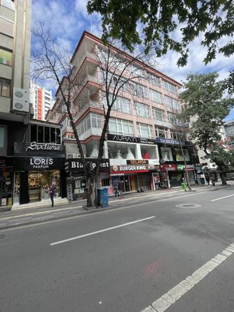 ANKARA ÇANKAYA'DA 3+1 137 M2 SATILIK DAİRE